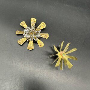 Vintage Atomic Flowers Christmas Ornaments Aluminum Handmade Mid Century Modern